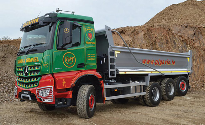 The truck epitomises PJ Gavin Sand & Gravel’s commitment to providing customers with the best possible service.)